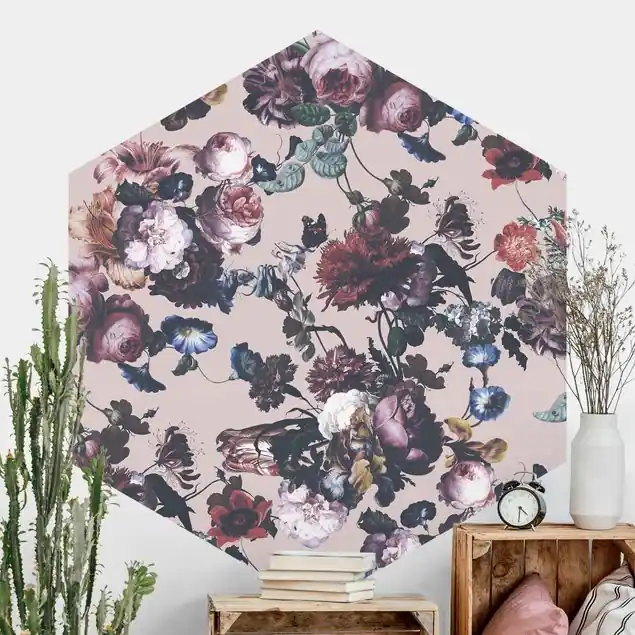 Super-Preis Altmeisterliche Blüten mit Tulpen und Rosen auf Rosa Hexagon Mustertapete