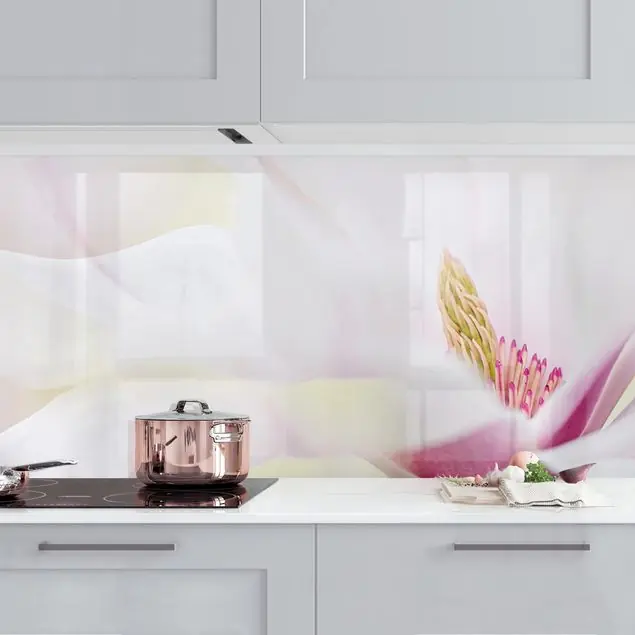 Zarte Magnolienblüte Küchenrückwand Markenprodukt