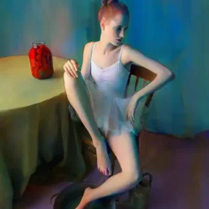 Gratis Versand Ballerina on Blue