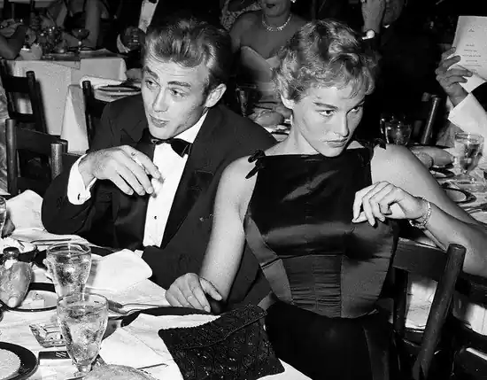 Abverkauf James Dean & Ursula Andress at the Oscar Dinner by Frank Worth