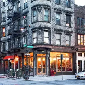 Abverkauf Corner of Orchard Street and Broome Street
