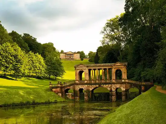 Kostenloser Versand Prior Park