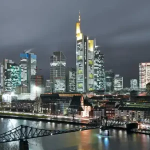 Urban Nights IV Solange Der Vorrat Reicht