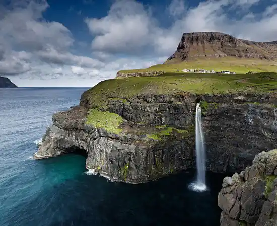 Múlafossur Waterfall, Faroe Islands Mega-Angebot