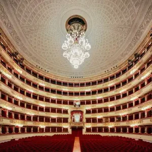 La Scala, Milan, Italy Schneller Versand
