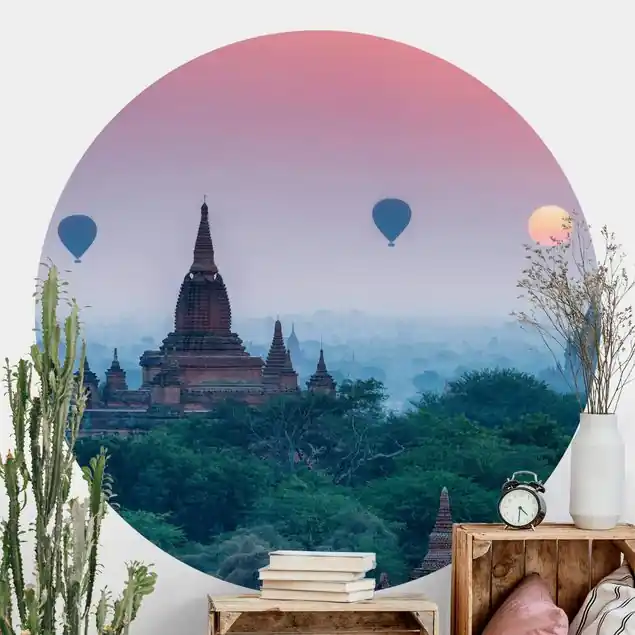 Abverkauf Heißluftballons über Tempelanlage