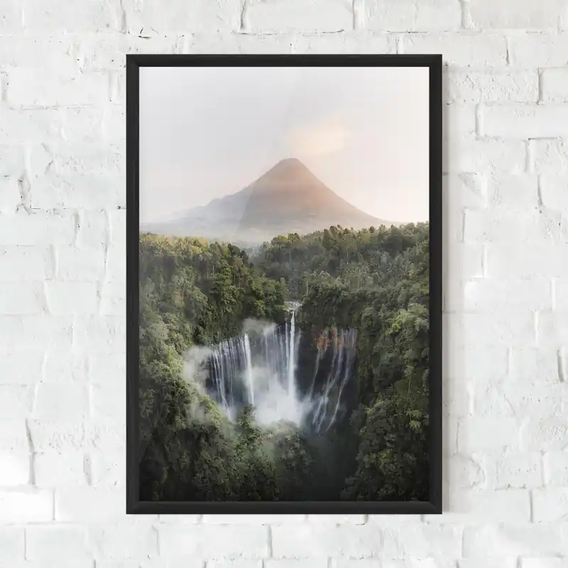 Abverkauf Gerahmte Poster Vulcano Waterfall